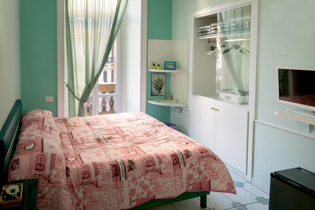 Viaggio A Napoli B&B Luaran gambar